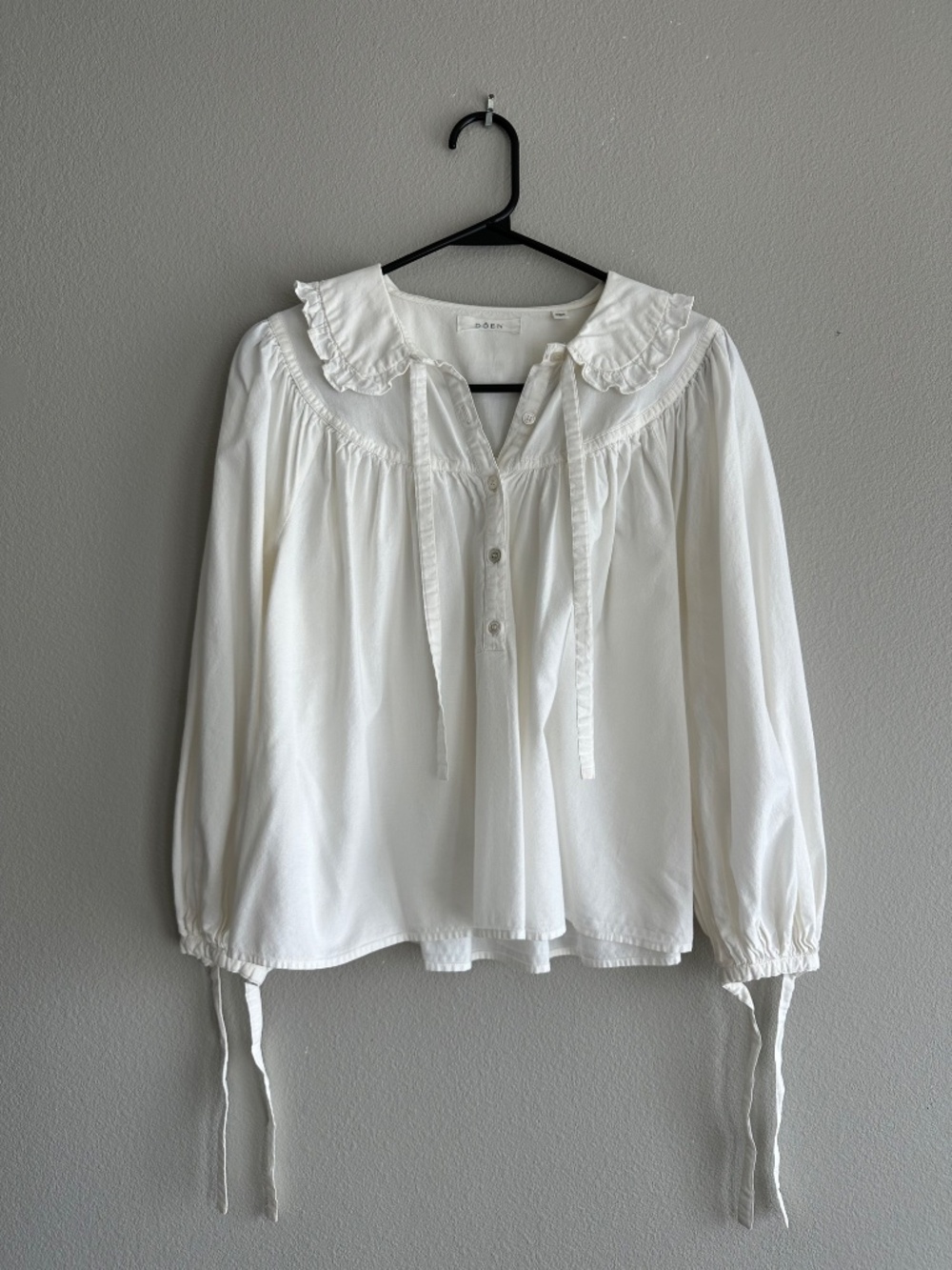 Doen Peter Pan Long Sleeve Button Blouse